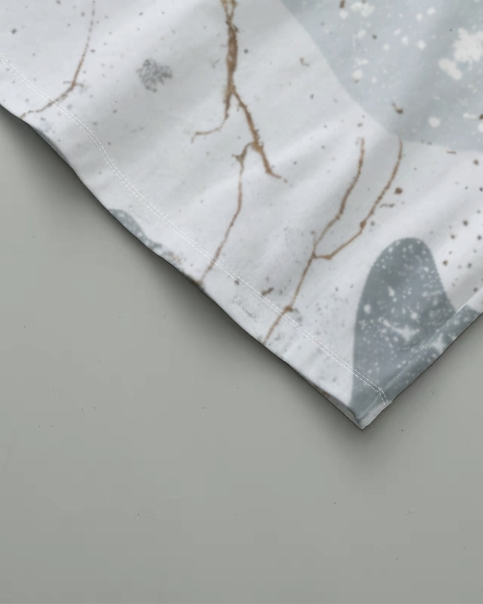 SNOW CAMOUFLAGE by Riffhaus - High-Stretch Short Women's Tank Top - Aurora Frozen Riff