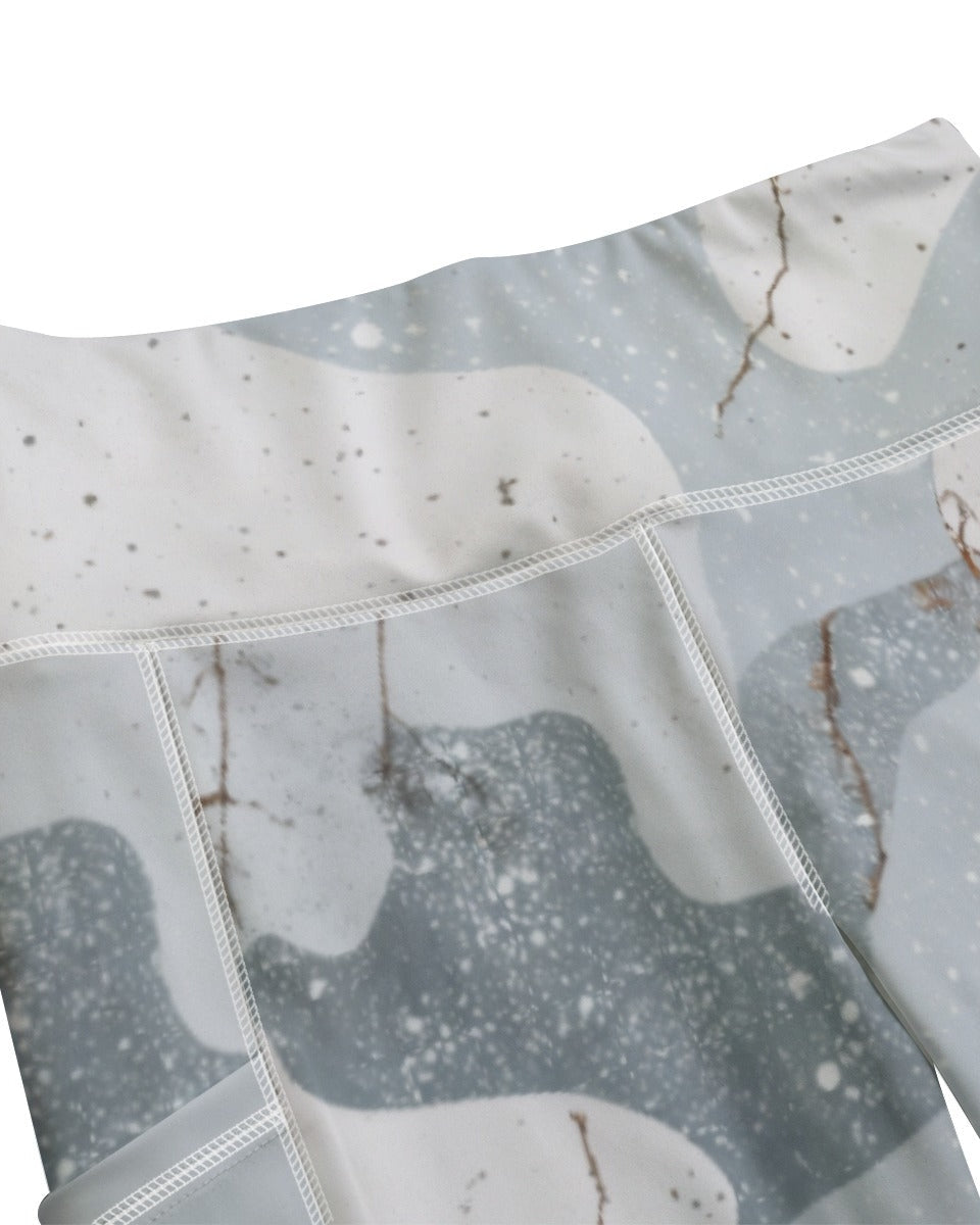 SNOW CAMOUFLAGE by Riffhaus - Functional Women's Yoga Leggings With Pockets - Aurora Frozen Riff