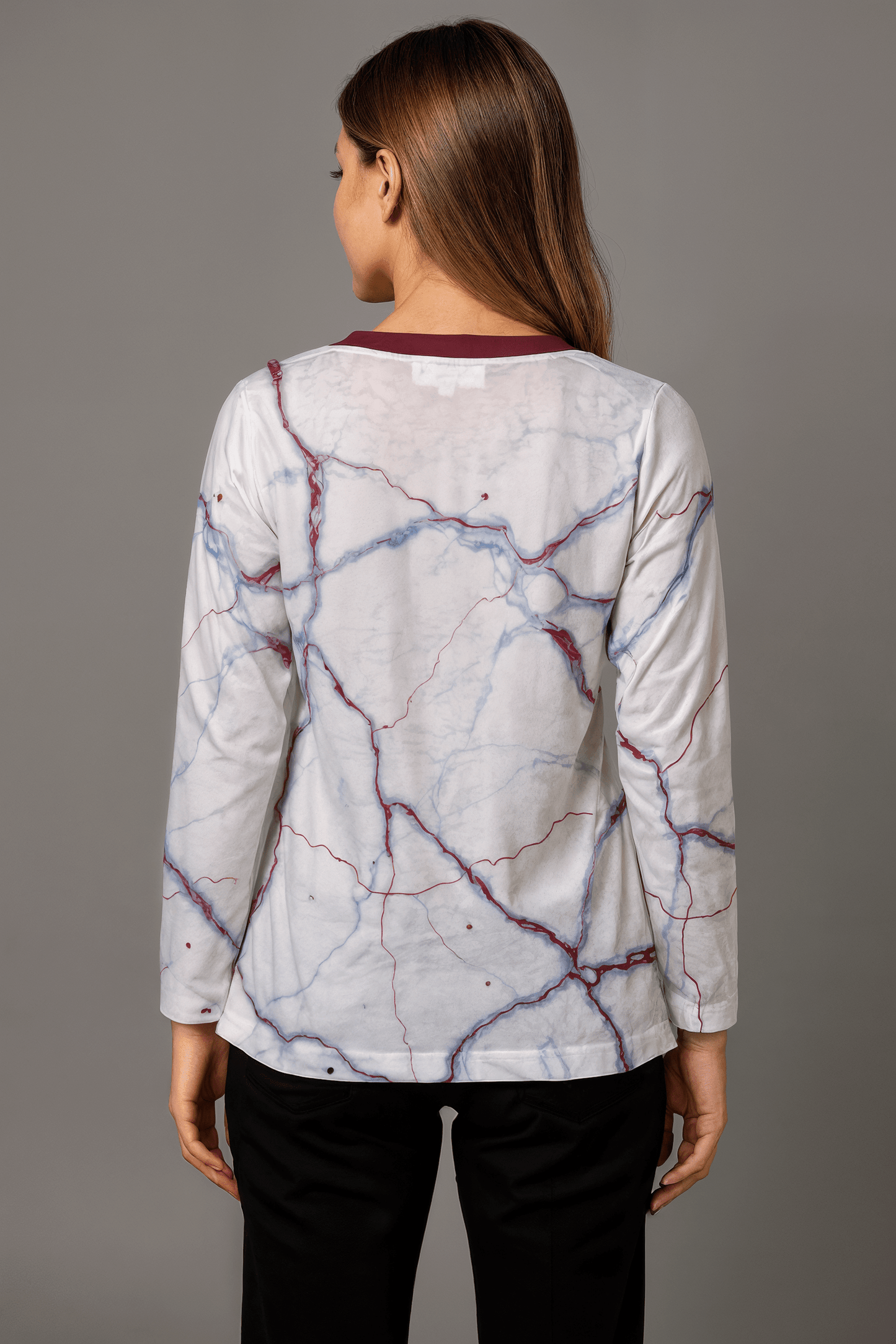 CRACKED by Riffhaus - Women's Loose V-Neck T-Shirt With Long Sleeve - Sofia Isella Riff